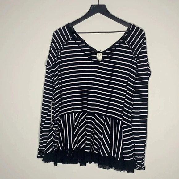 We The Free Black White Striped Peplum Style Top Size Small - Picture 2 of 6